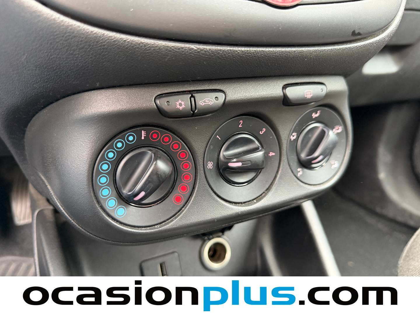 Acabados Opel Corsa Opel Corsa 1.4 Expression (75 CV)