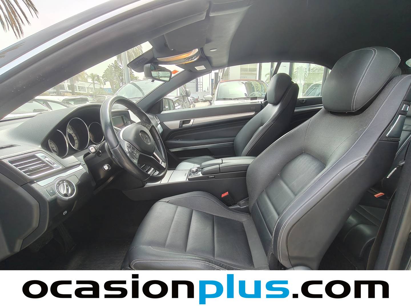 Foto asientos delanteros Mercedes Clase E Mercedes Clase E E 200 Cabrio (184 CV)