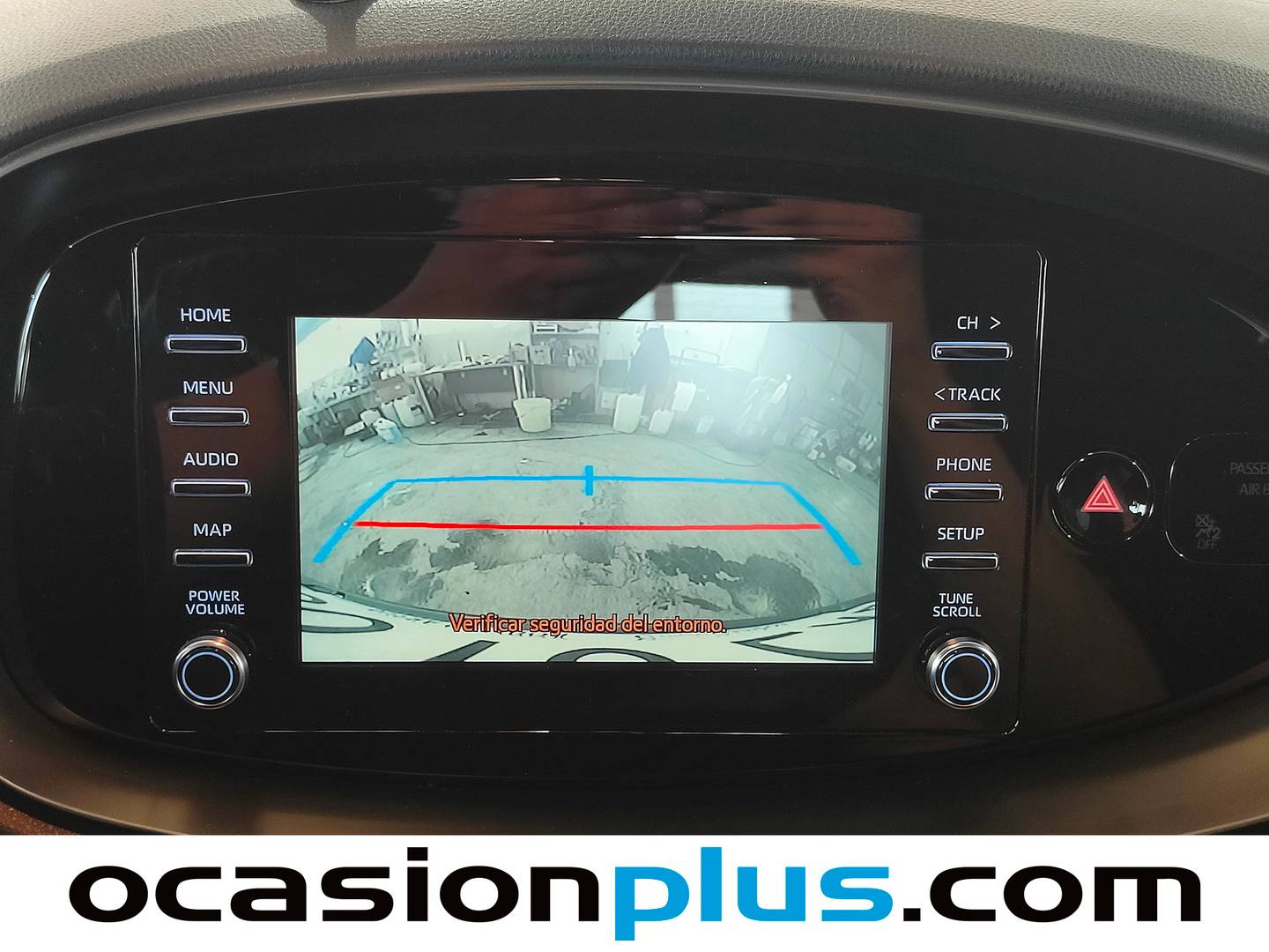Extras y acabados del Toyota Aygo X Cross Toyota Aygo X Cross 1.0 VVT-I Play (72 CV)
