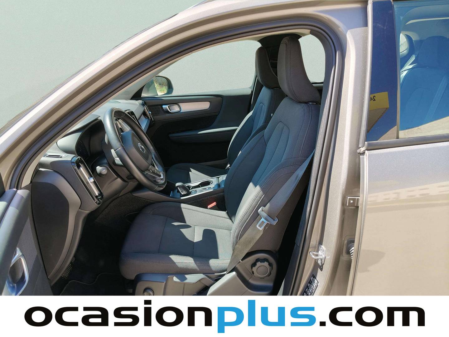 Foto asientos delanteros Volvo XC40 Volvo XC40 T3 Momentum Pro Auto  (163 CV)