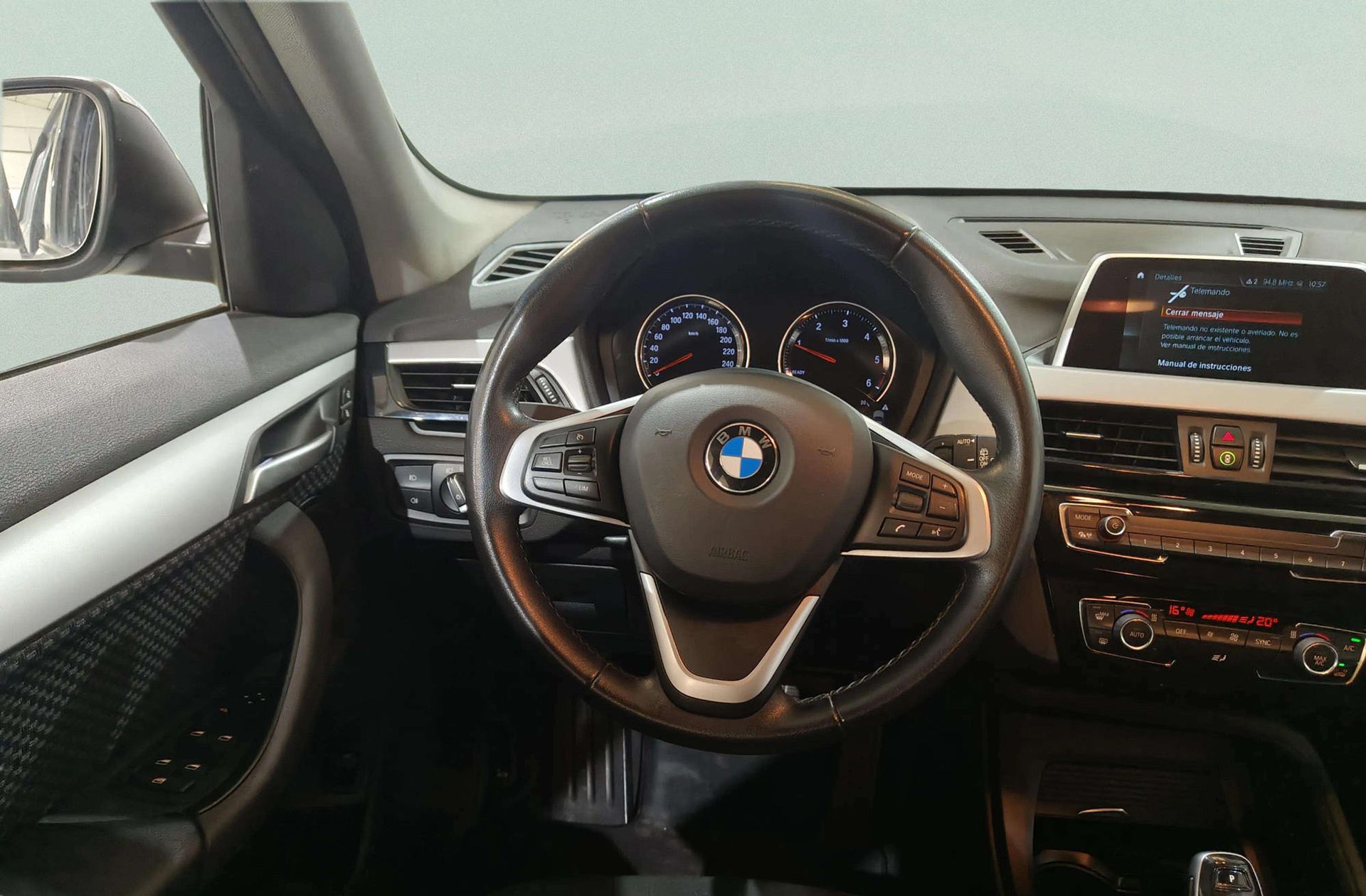 BMW X1 sDrive18d Business - foto 21