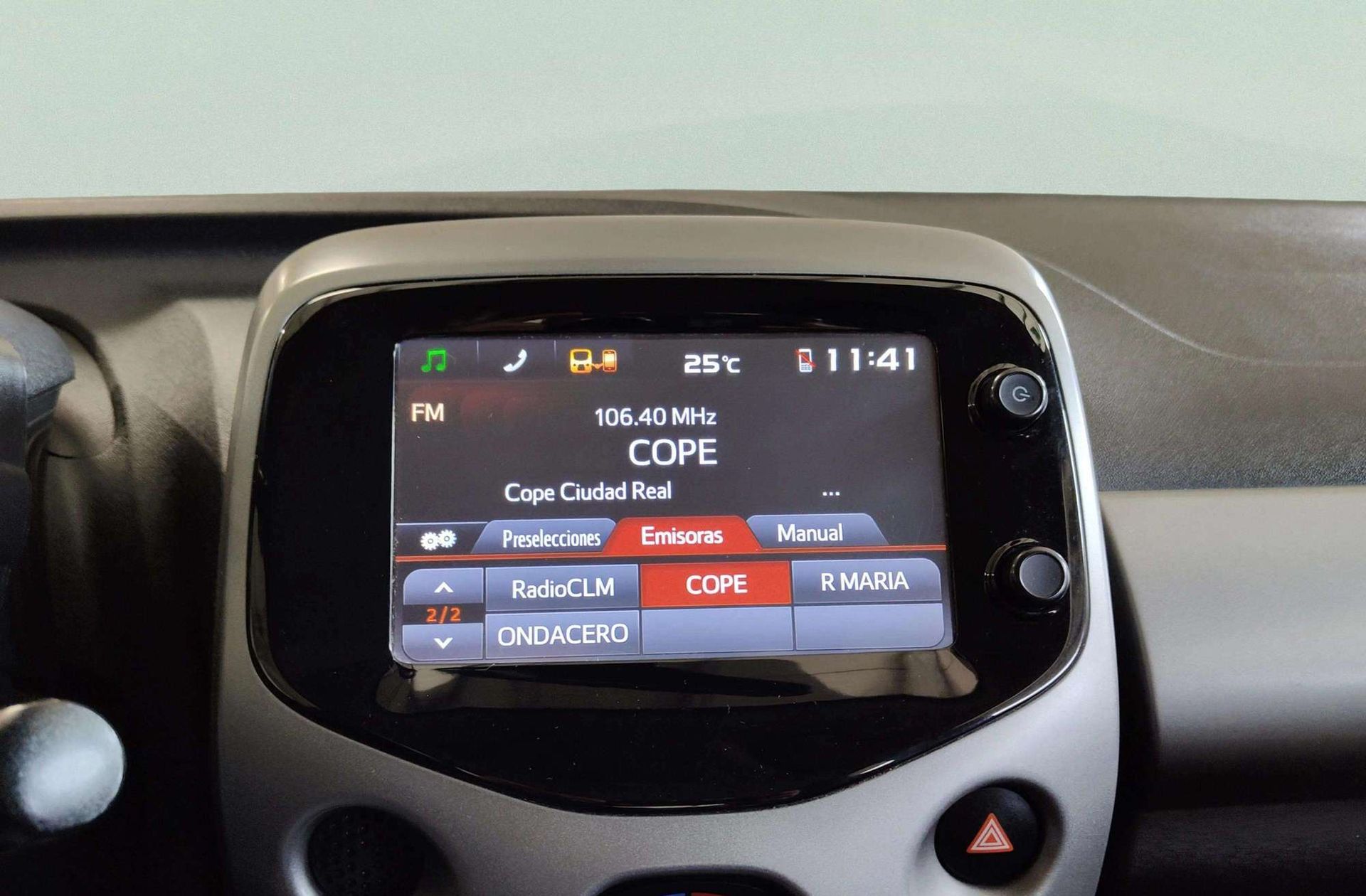 Toyota Aygo 1.0 70 x-play - foto 27