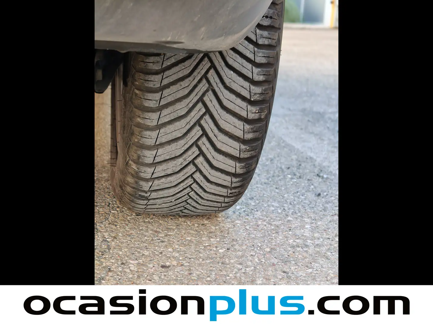 Foto Seat Arona SEAT Arona 1.5 TSI FR Plus DSG (150 CV)