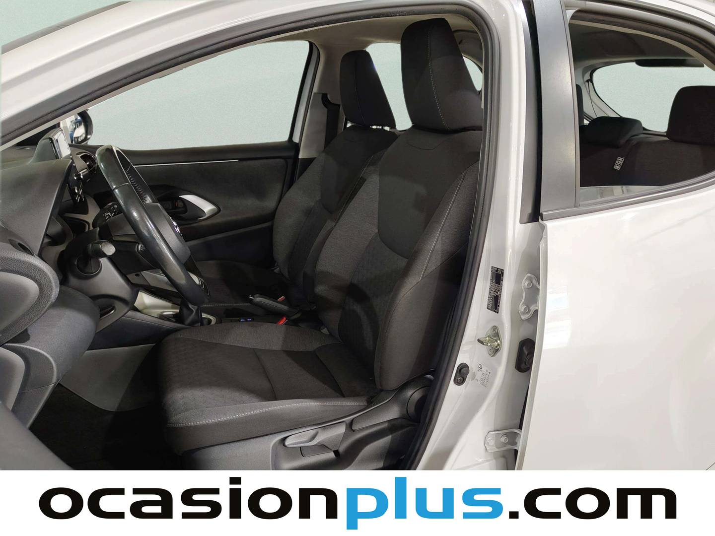 Foto asientos delanteros Toyota Yaris Toyota Yaris 1.5 S-Edition (125 CV)