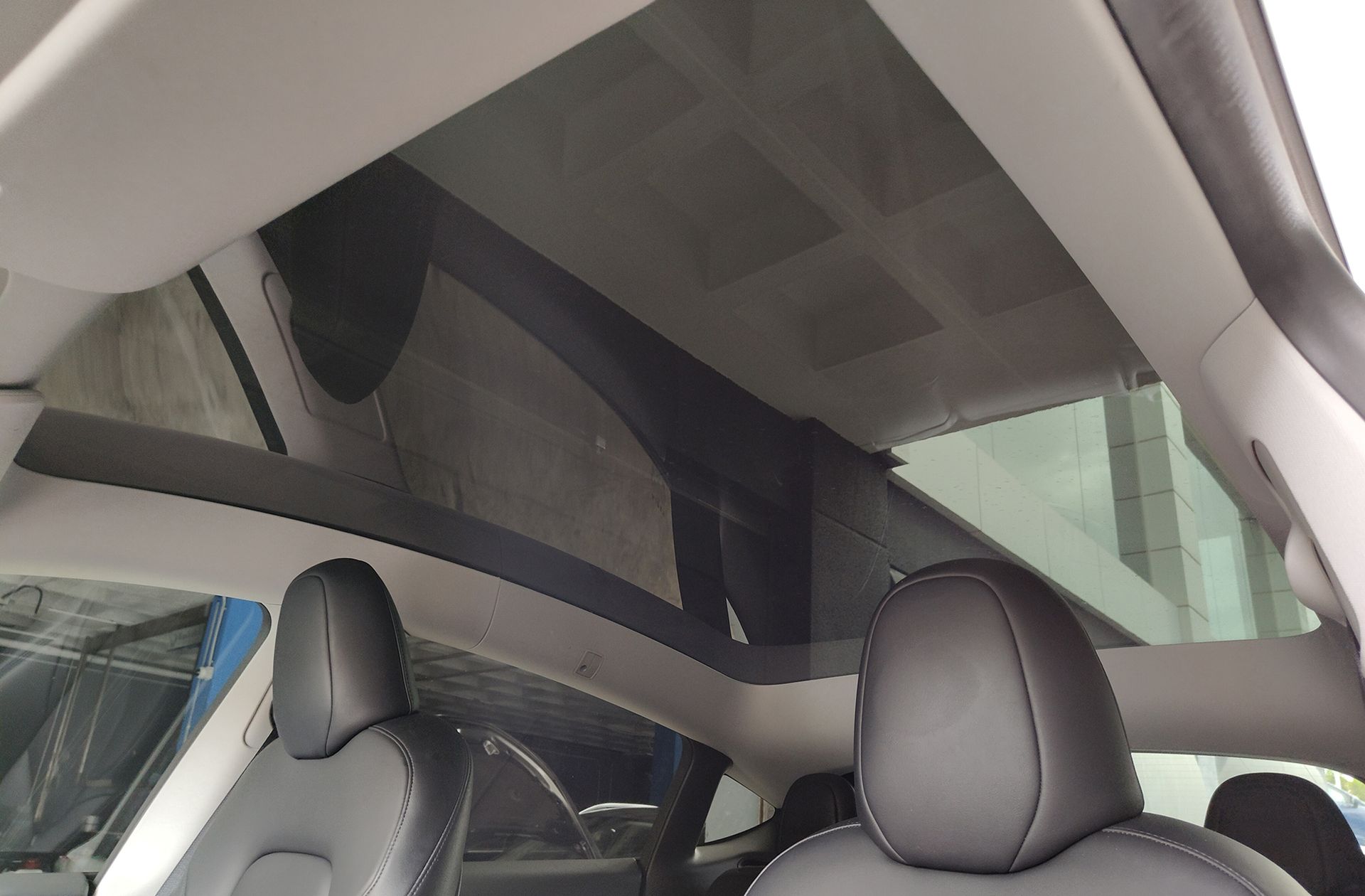 Tesla Model Y Gran Autonomía 4WD - foto 6