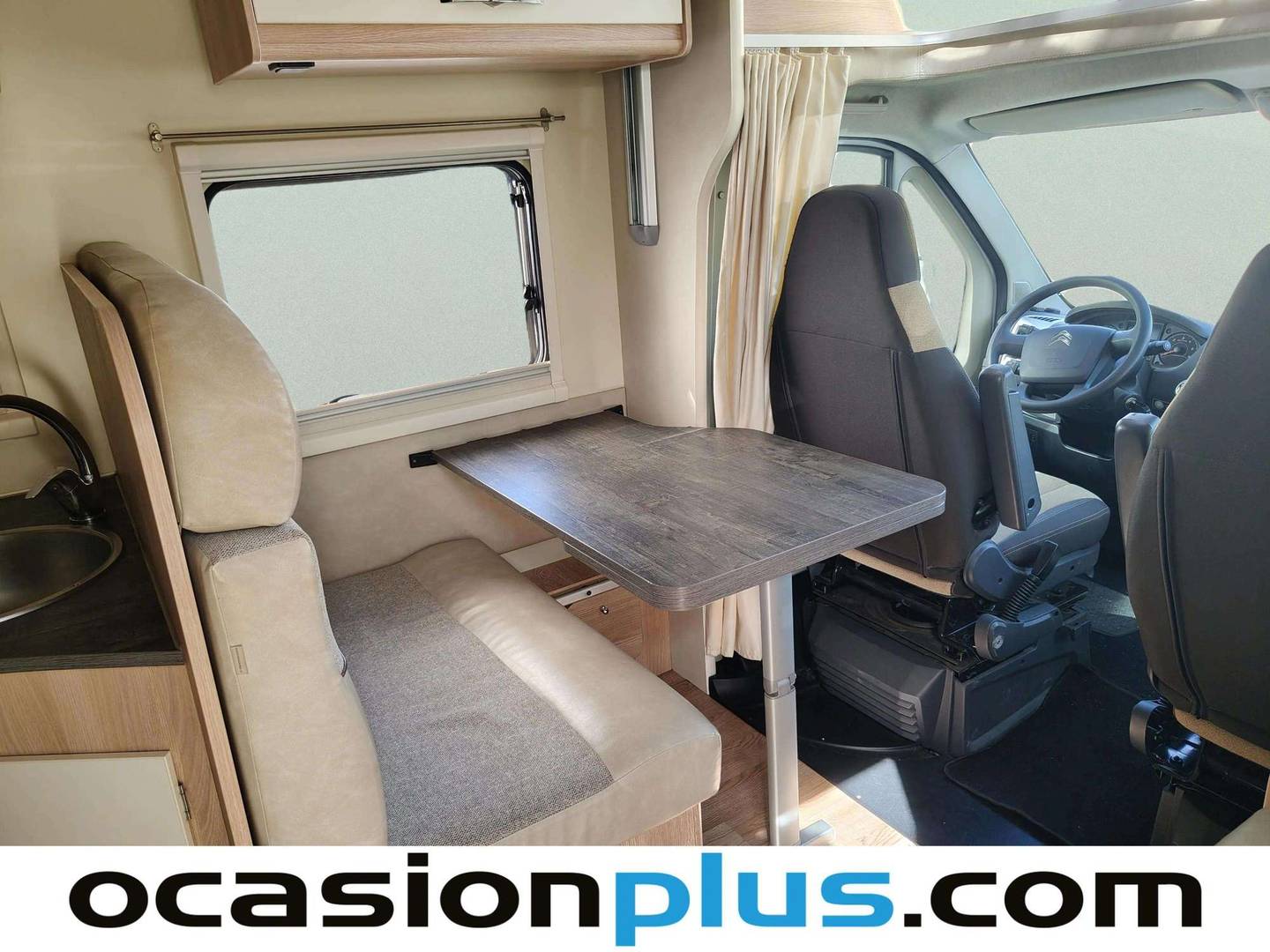 Foto asientos delanteros PLA H395 PLA H395 (130 CV) 2 Plazas