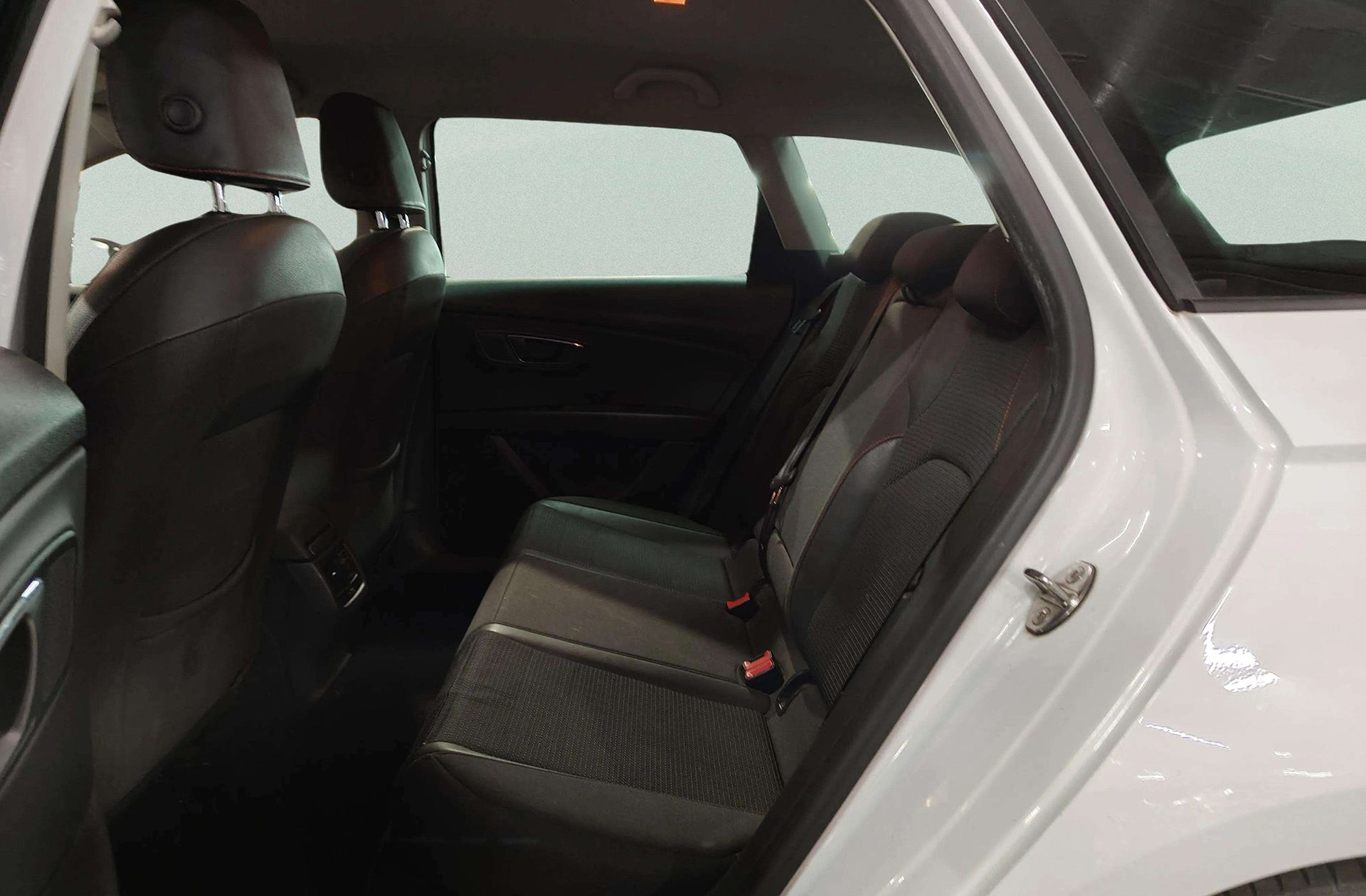 SEAT León 2.0 TDI FR - foto 13