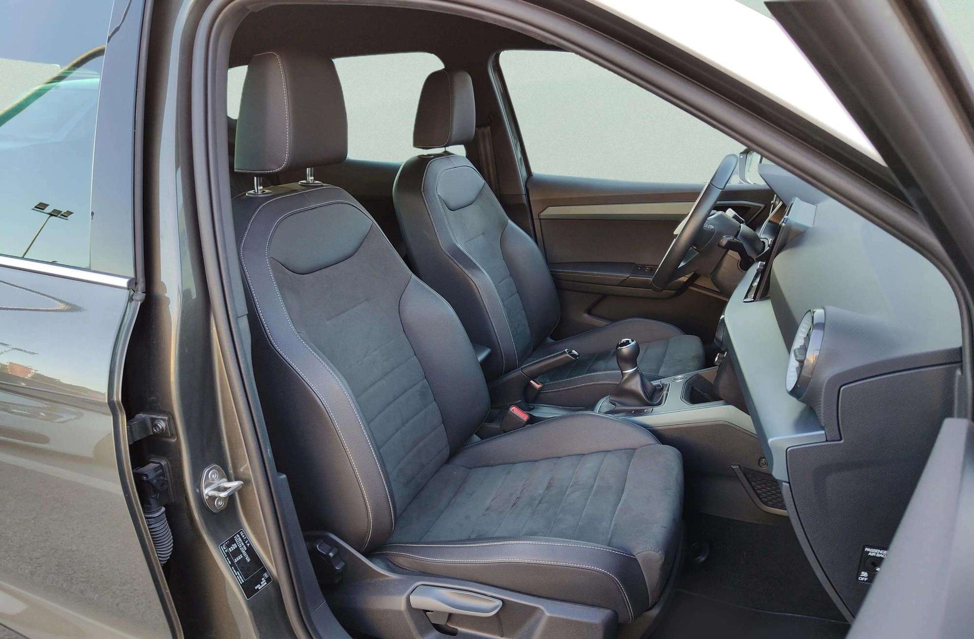 SEAT Arona 1.0 TSI Xperience - foto 22