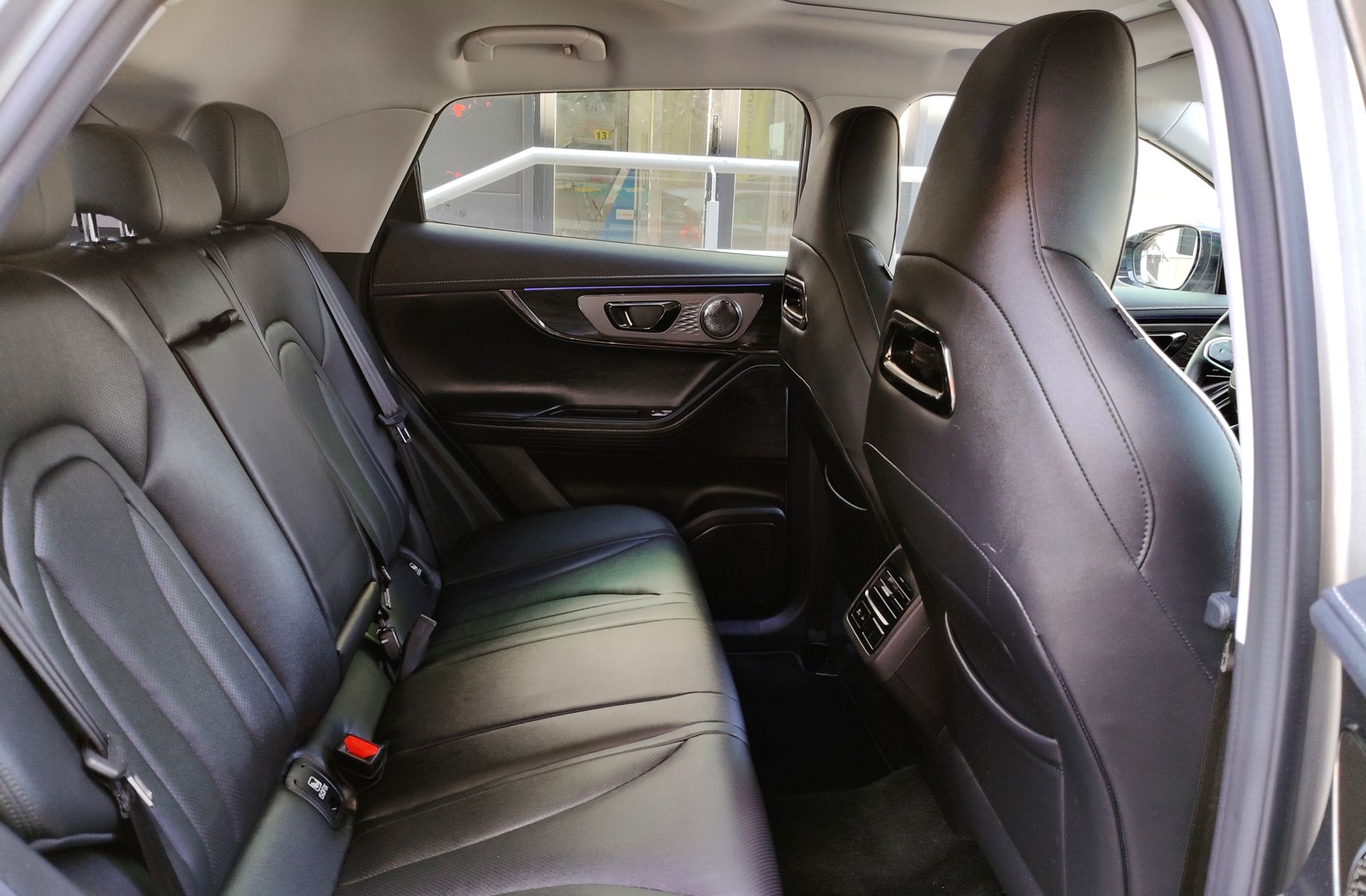 Omoda 5 1.6 T-GDi Premium - foto 20