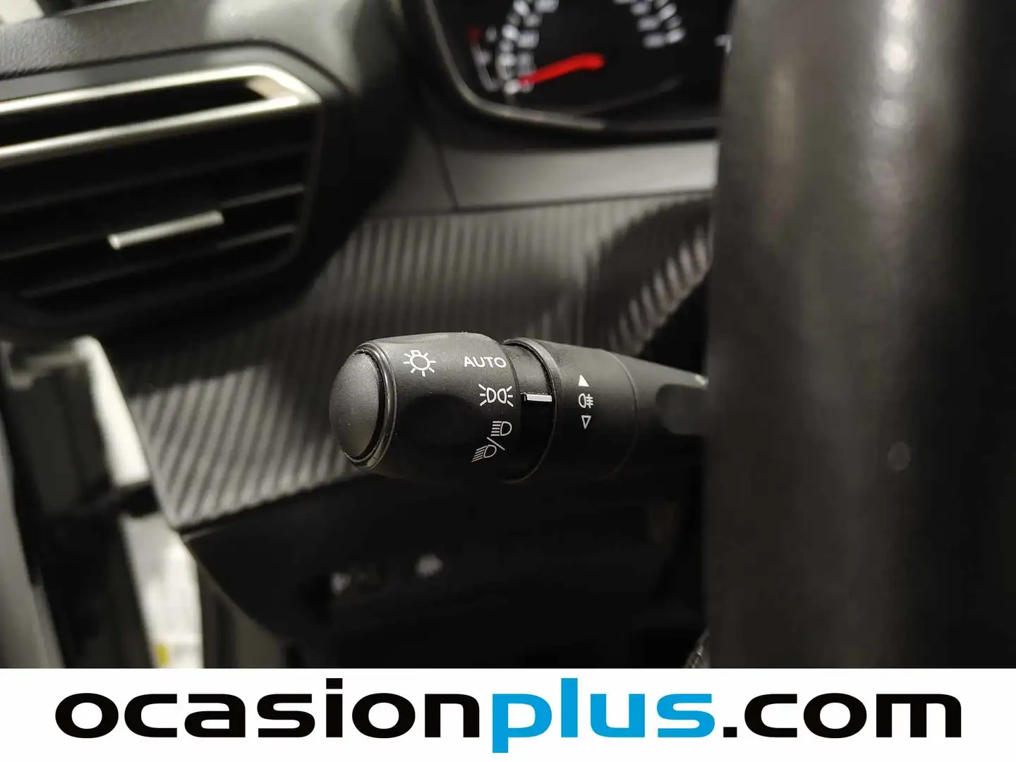 Foto Peugeot 2008 Peugeot 2008 PureTech 100 S&S Allure (100 CV)