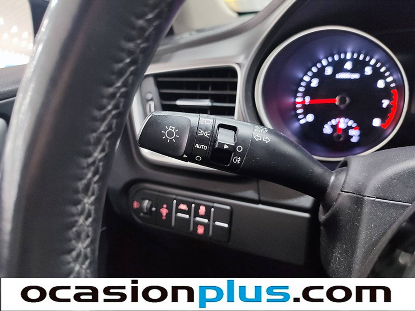 Foto KIA Ceed Tourer Kia Ceed Tourer 1.0 T-GDi Concept (120 CV)