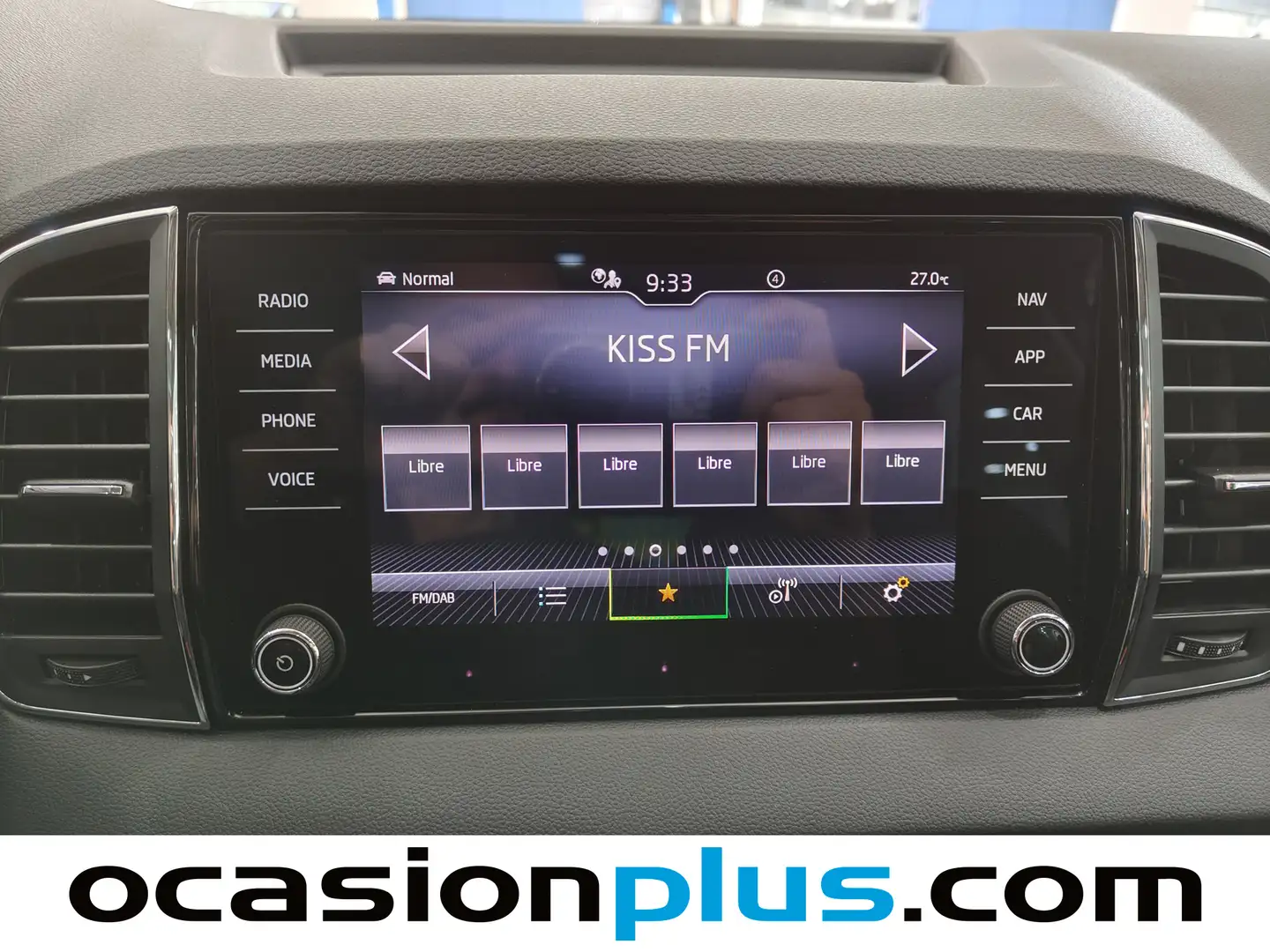 Foto Skoda Karoq Skoda Karoq 1.5 TSI ACT Design DSG  (150 CV)