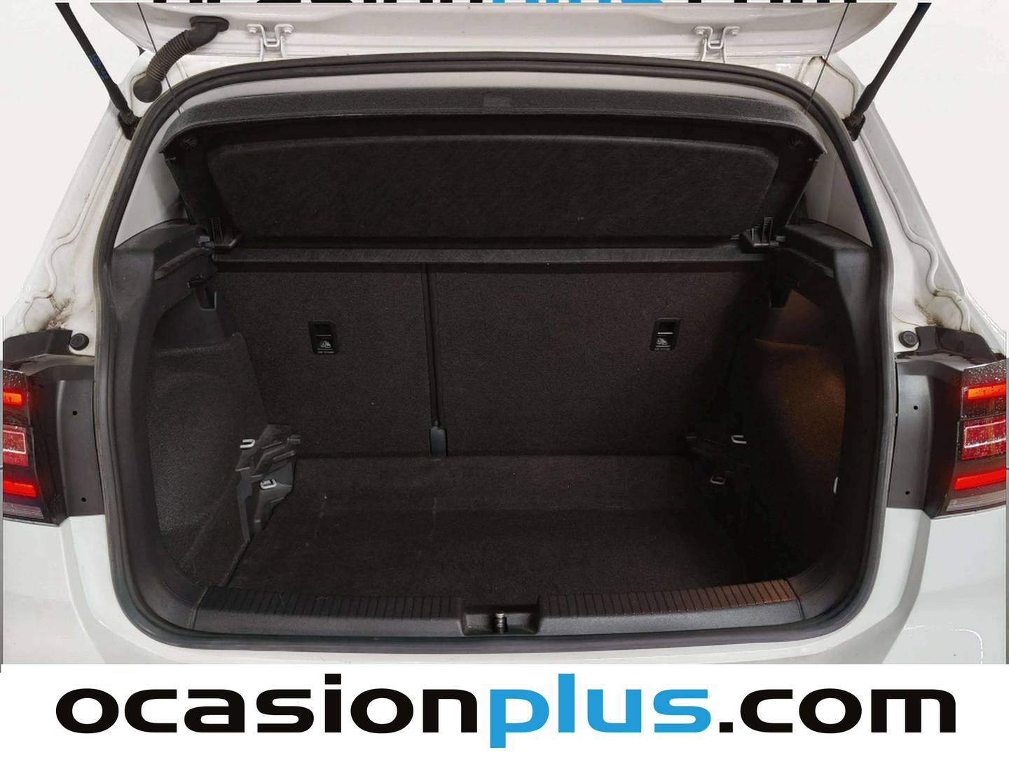 Foto Volkswagen T-Cross Volkswagen T-Cross Advance 1.0 TSI  (115 CV)