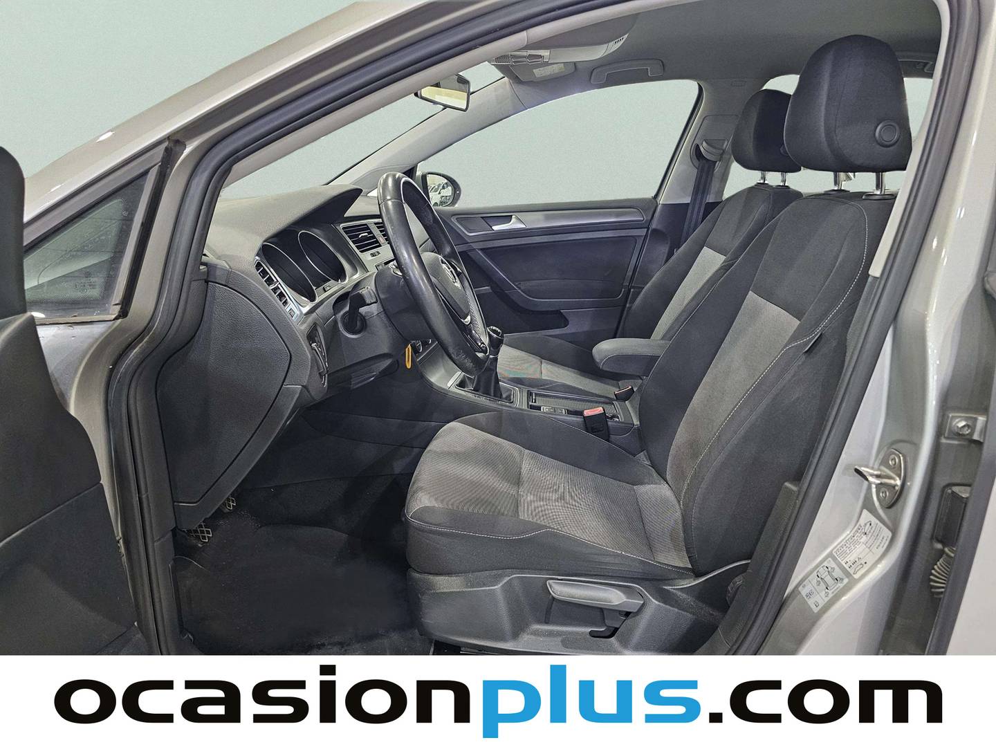 Foto asientos delanteros Volkswagen Golf Volkswagen Golf Edition 1.2 TSI BMT (105 CV)