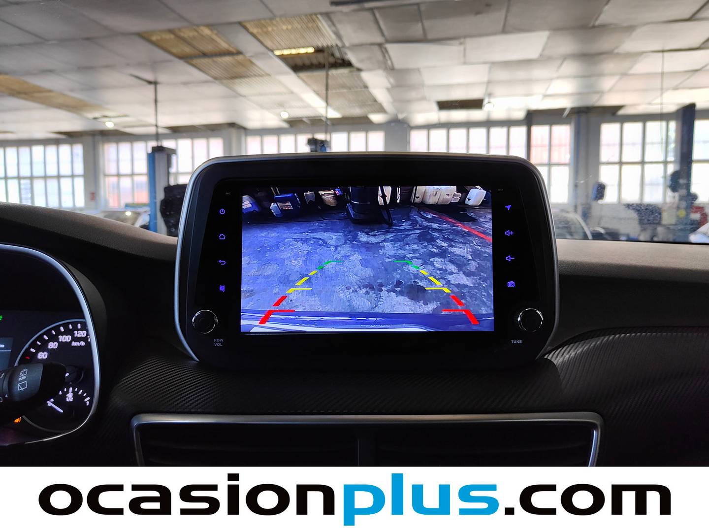 Equipamiento del Hyundai Tucson Hyundai Tucson 1.6 GDI BlueDrive Essence 4x2 (131 CV)