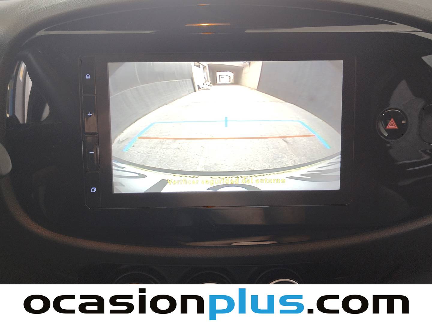 Equipamiento del Toyota Aygo X Cross Toyota Aygo X Cross 1.0 VVT-I Play (72 CV)