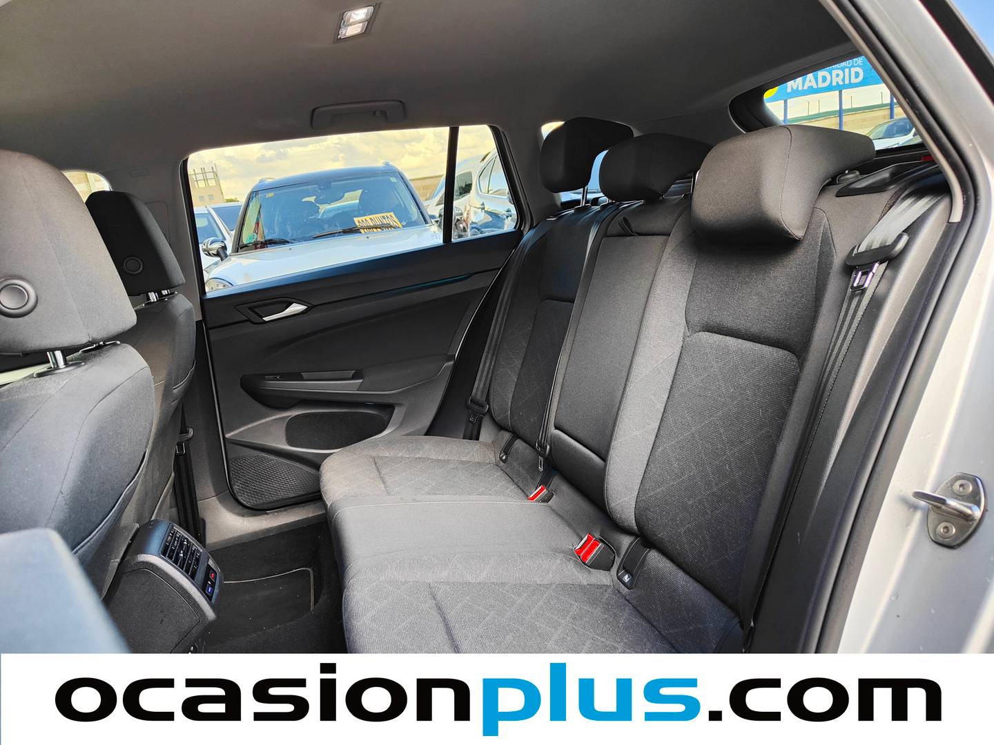 Foto asientos traseros Volkswagen Golf Volkswagen Golf Variant Life 1.0 eTSI (110 CV) DSG