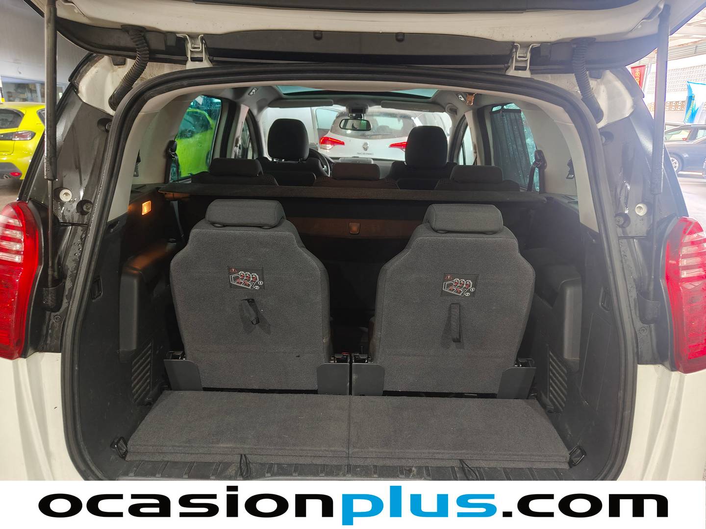 Foto Peugeot 5008 Peugeot 5008 1.6 BlueHDi Allure (120 CV)  7 Plazas siete plazas