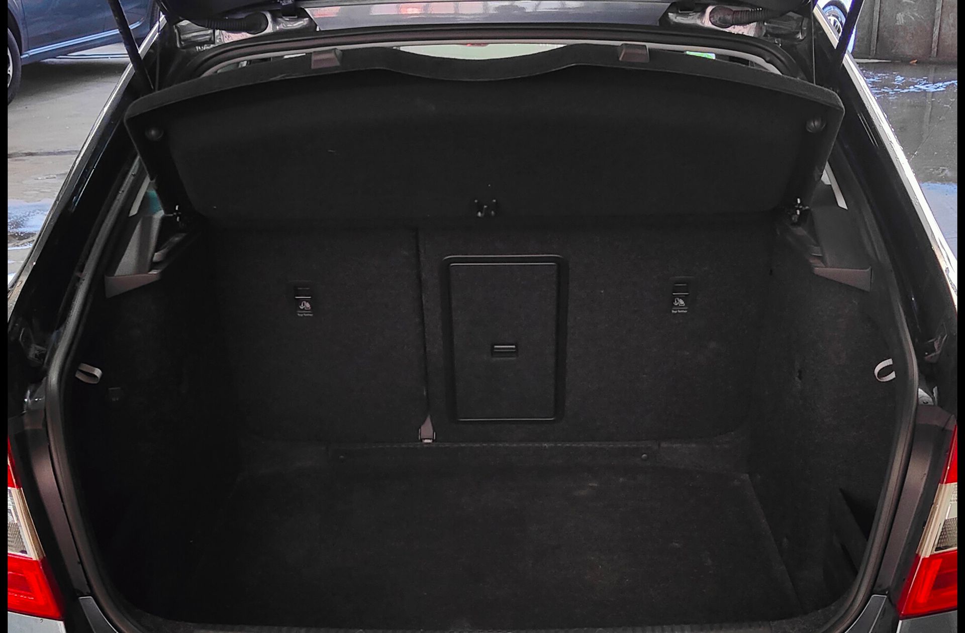 Škoda Octavia 1.4 TSI Style DSG - foto 14