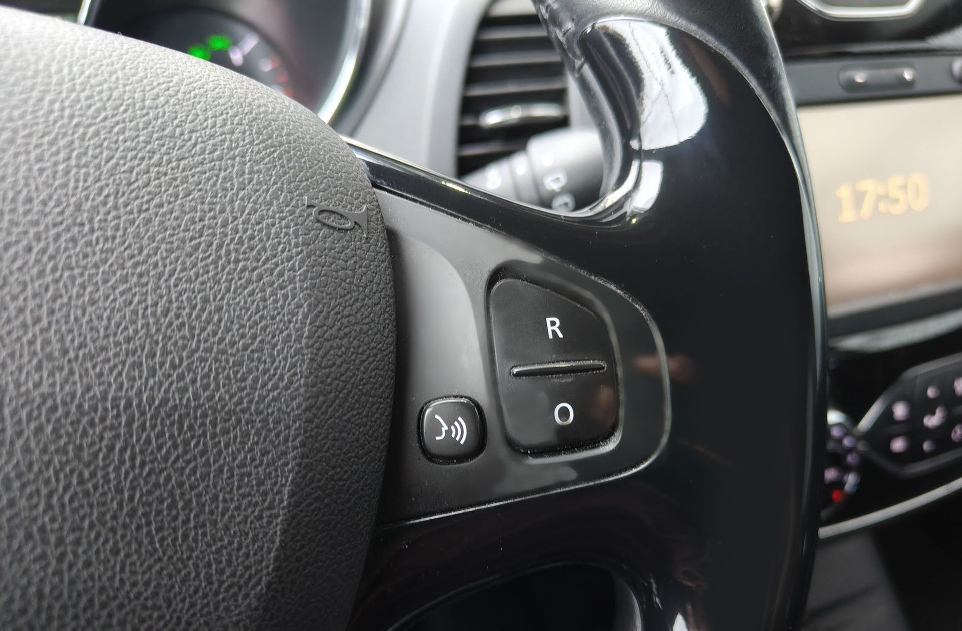 Renault Captur Zen Energy TCe EDC - foto 24