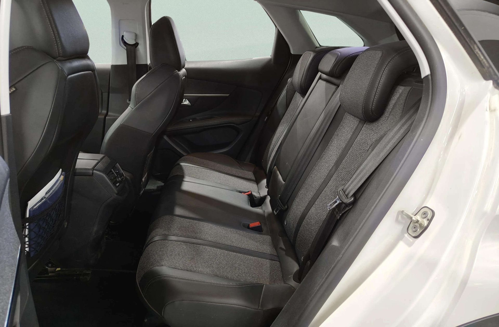 Peugeot 3008 PureTech 130 Allure - foto 13