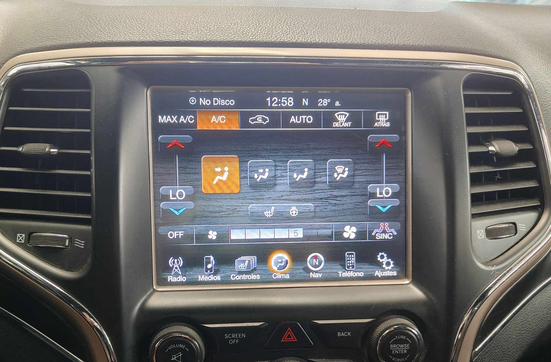 Jeep Grand Cherokee 3.0 V6 Diesel Limited - foto 28