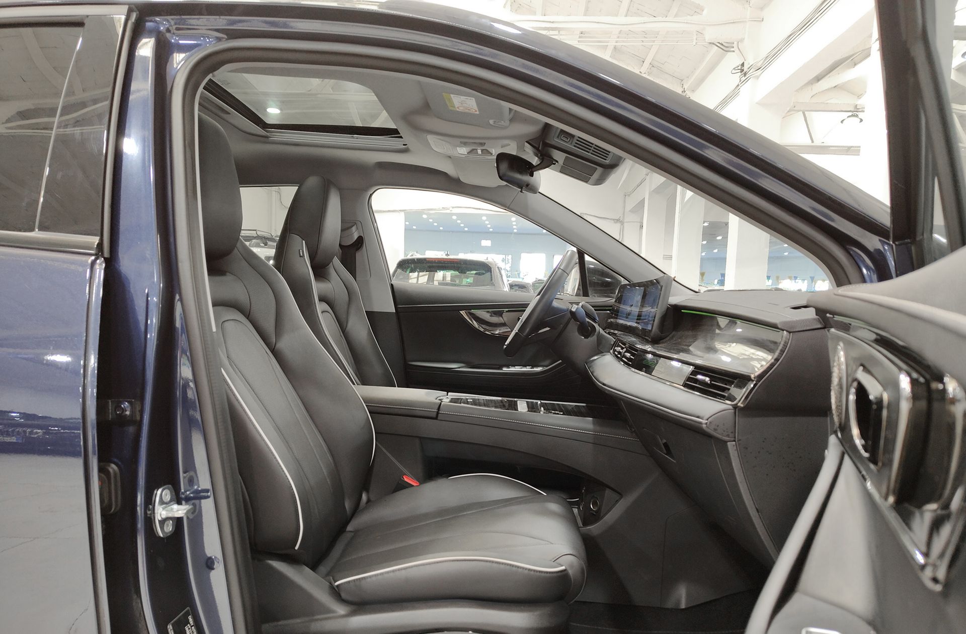 Omoda 5 Premium 1.6 T-GDi - foto 25