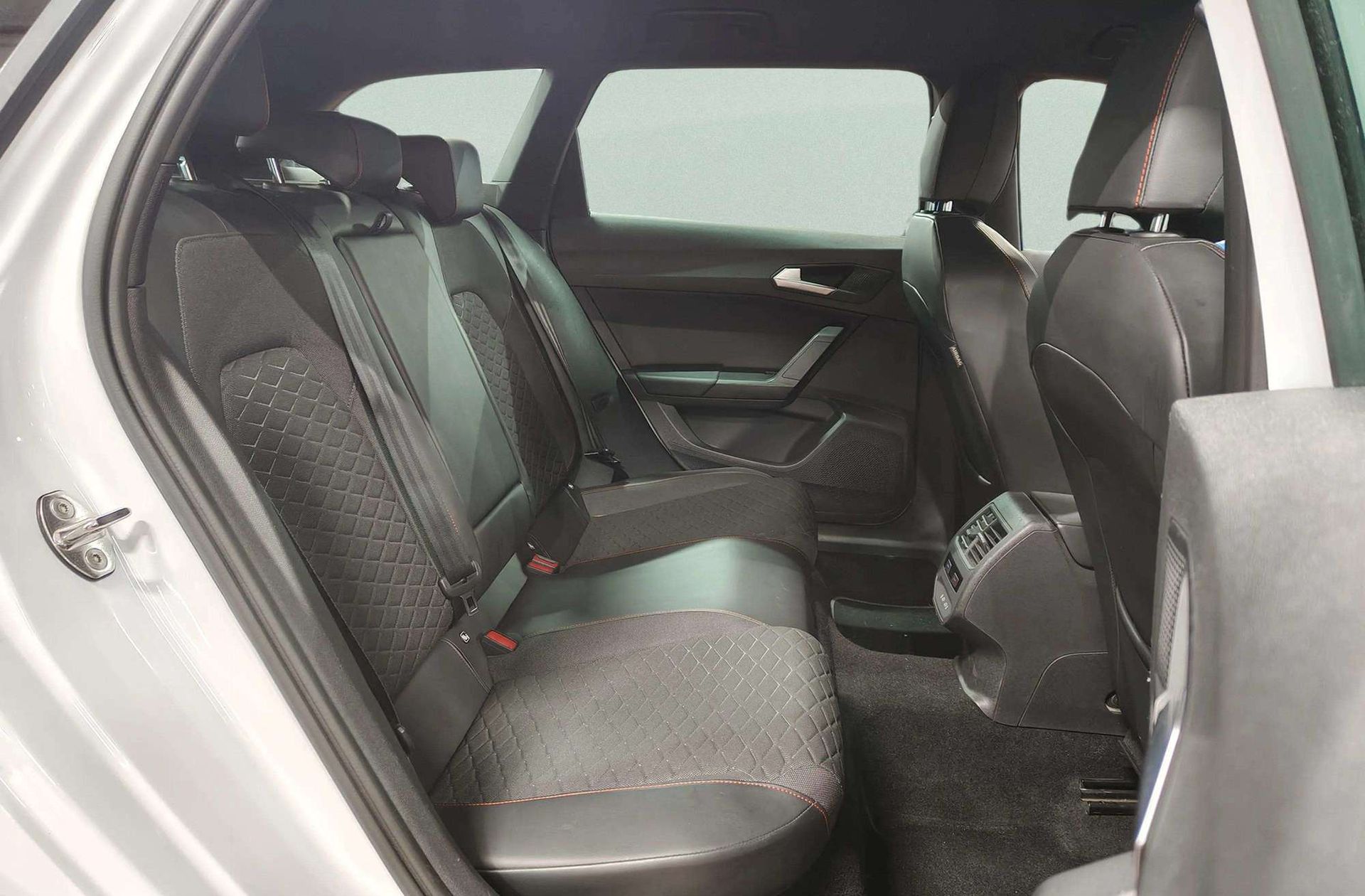 SEAT León ST ST 2.0 TDI FR Go L DSG - foto 18