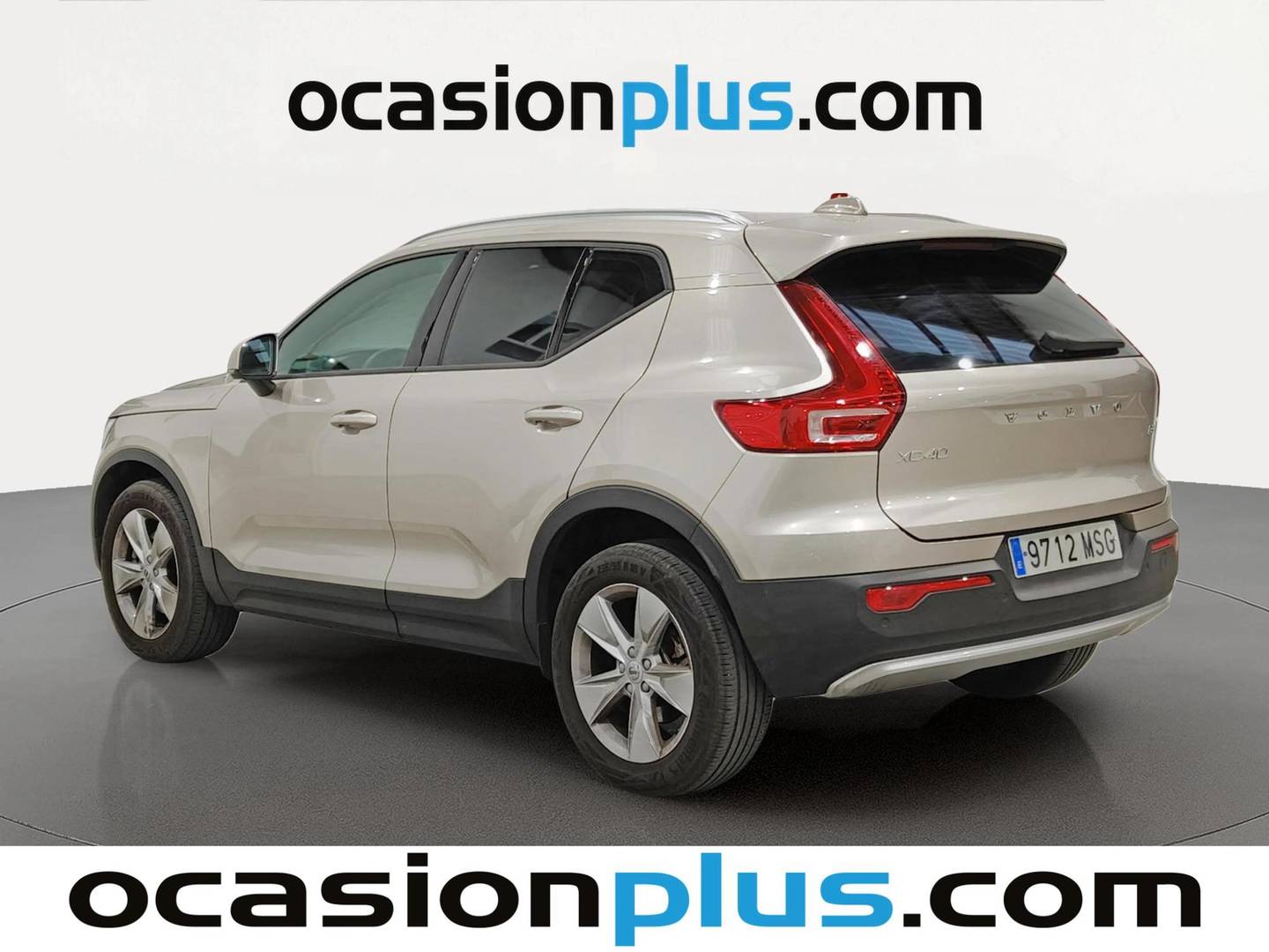 Foto delantera Volvo XC40 Volvo XC40 B3 Gasolina Mild hybrid Core Auto (163 CV) derecha
