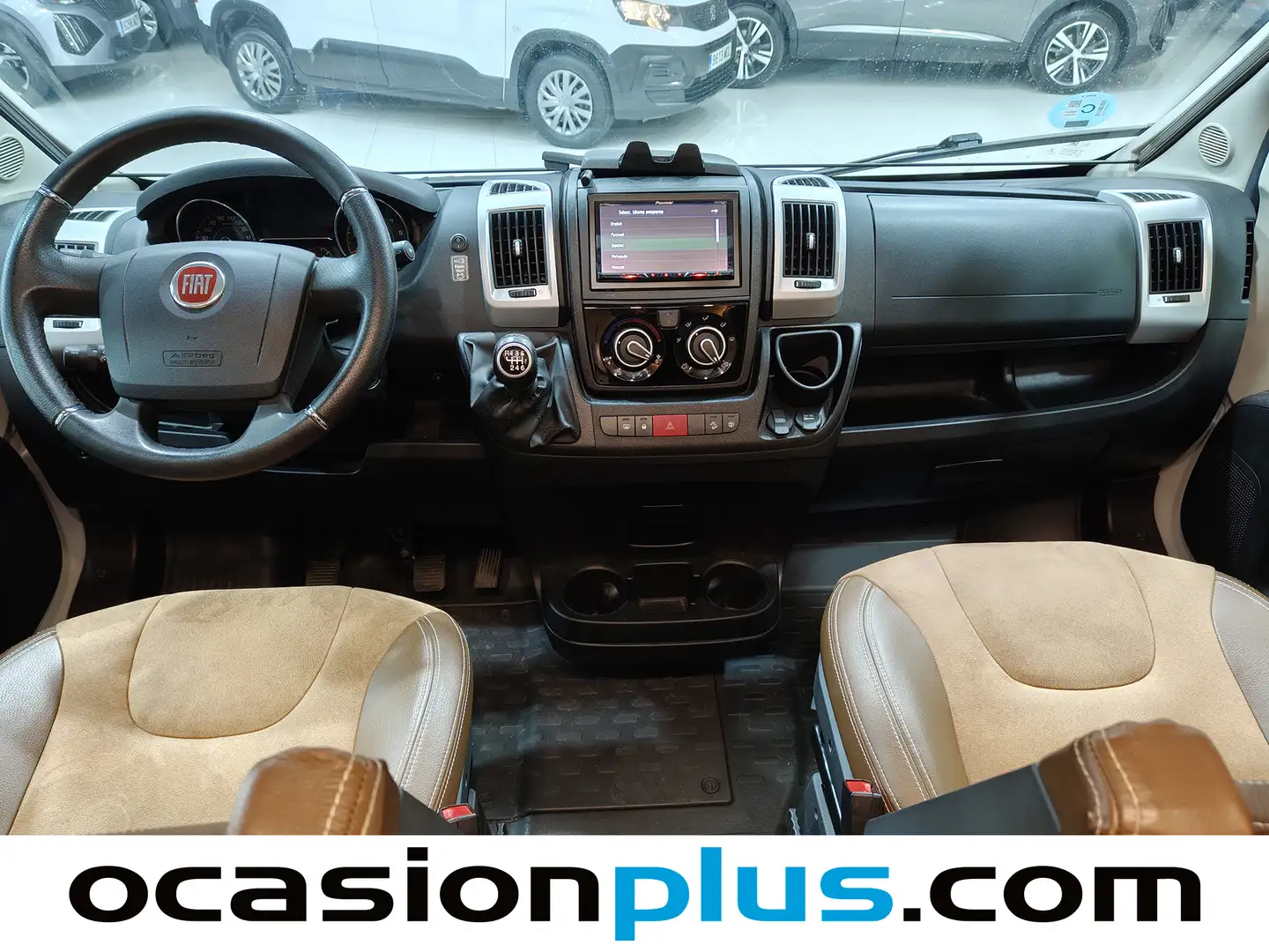 Foto Burstner BT5902 Burstner BT5902 TRAVEL VAN T-590 (150 CV)