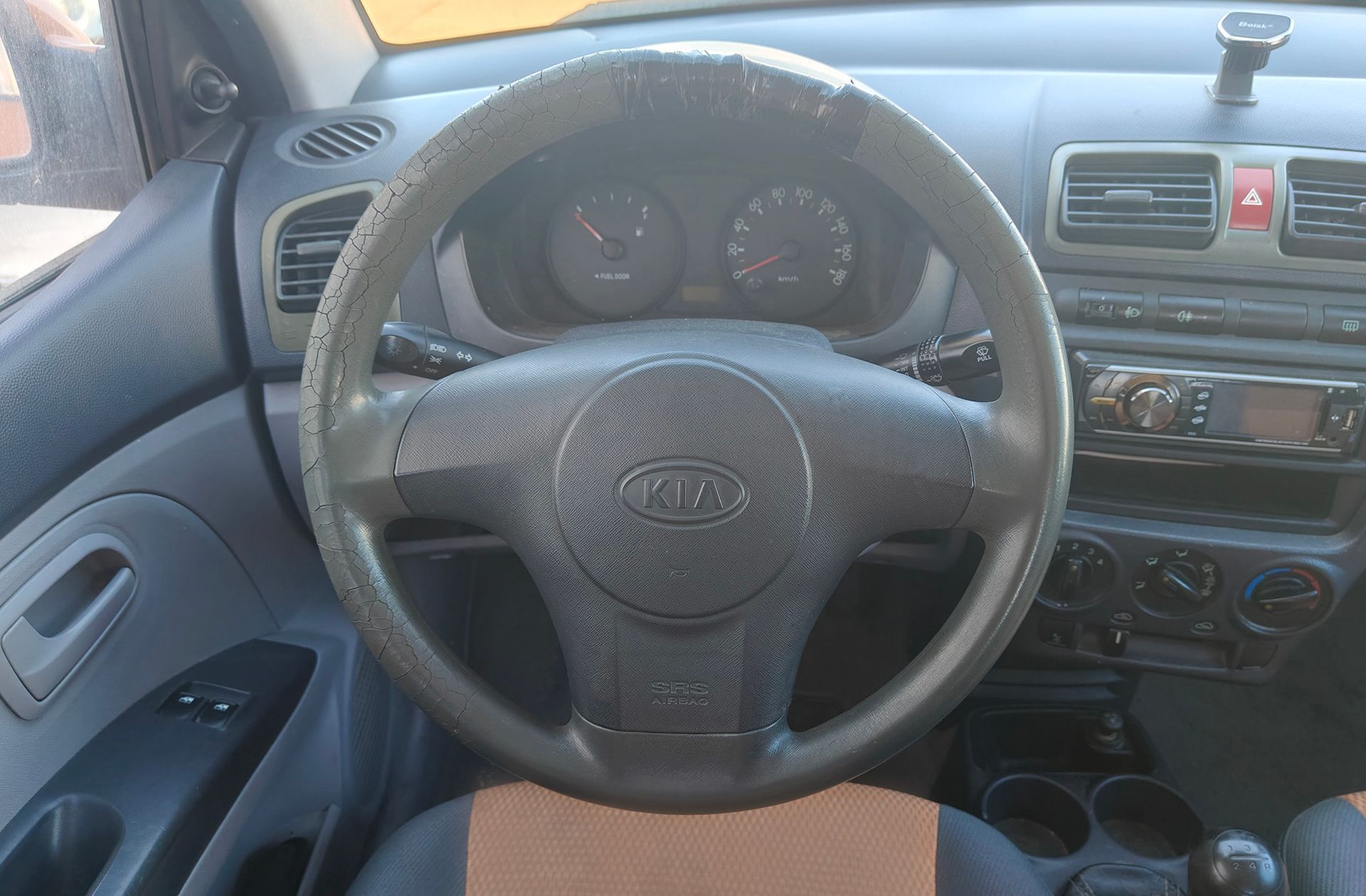 Kia Picanto 1.0 LX - foto 17