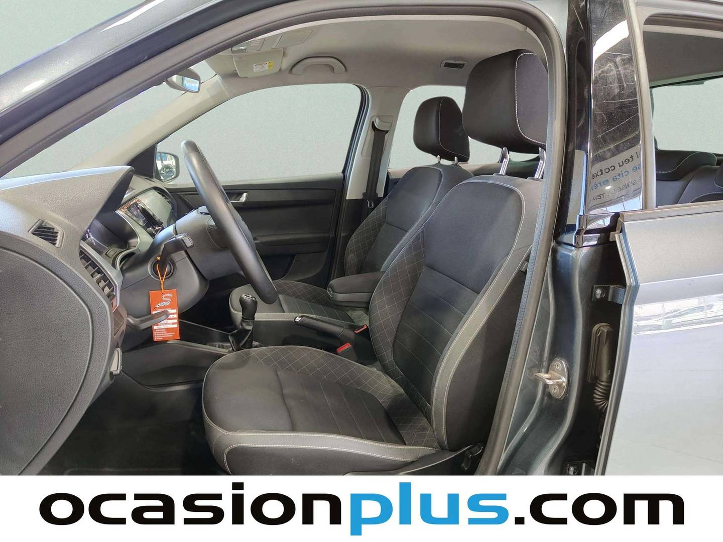 Foto asientos delanteros Skoda Fabia Skoda Fabia 1.0 TSI Ambition Plus (95 CV)