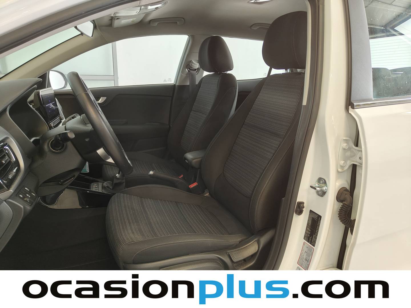 Foto asientos delanteros KIA Stonic KIA Stonic 1.0 T-GDi MHEV Drive (100 CV)