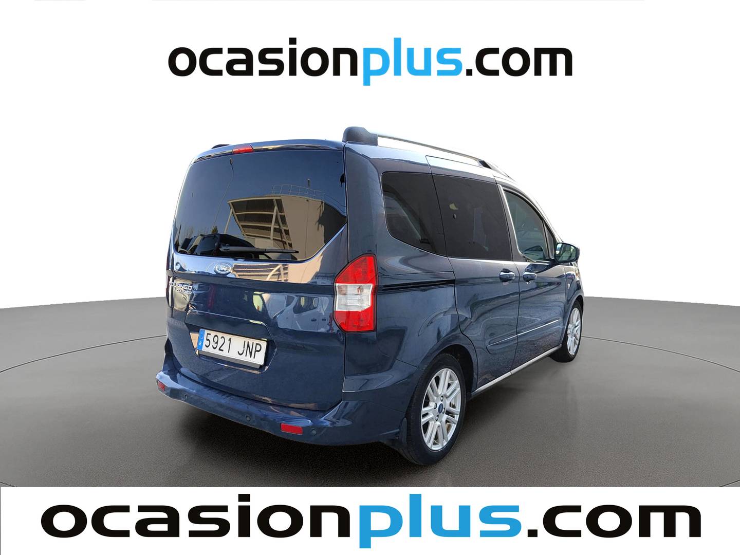 Foto trasera Ford Tourneo Courier Ford Tourneo Courier 1.5 TDCi Titanium (95 CV) derecha