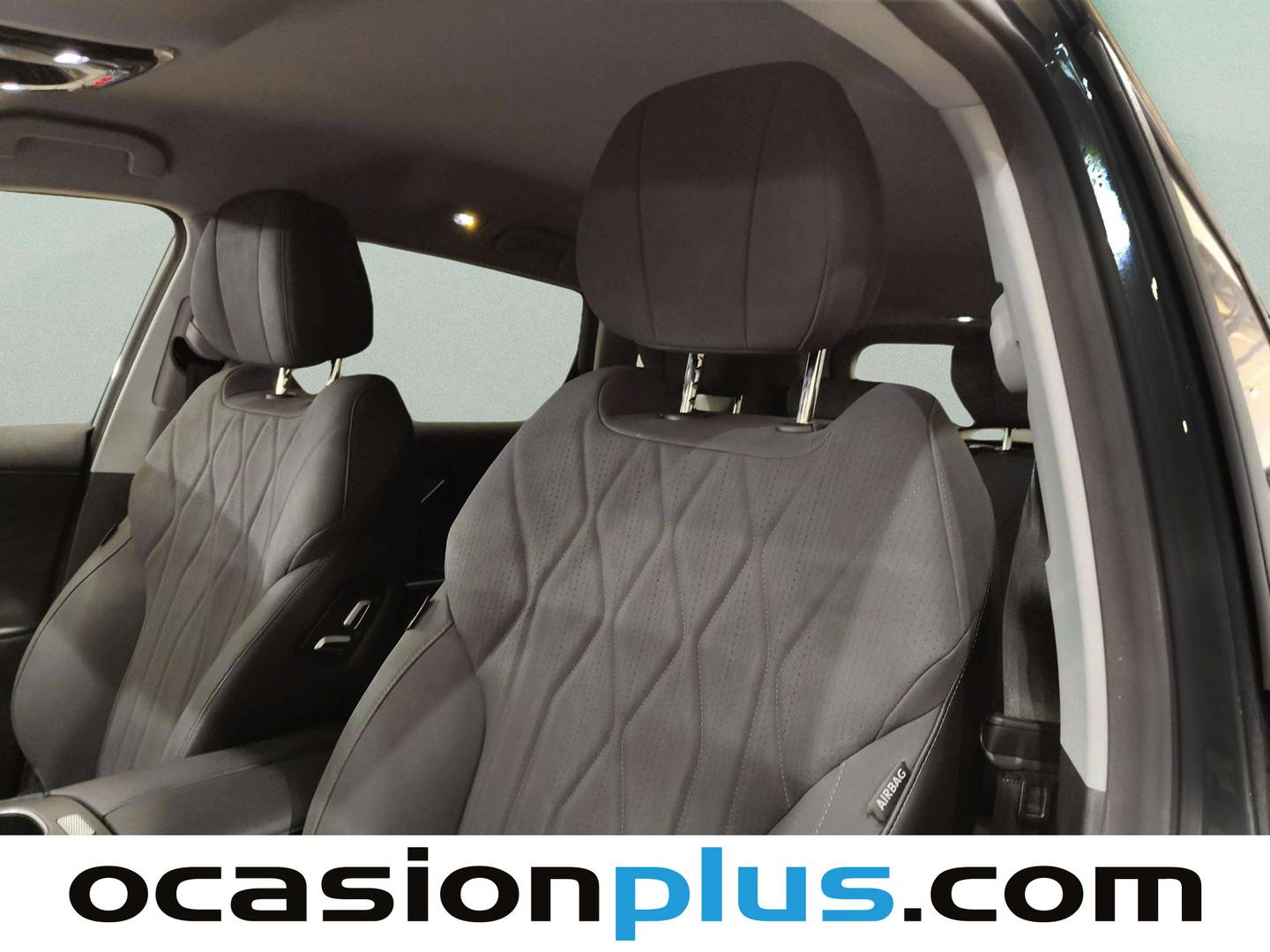 Extras y acabados del EBRO S800 EBRO S800 1.6 TGDI Premium DCT (147 CV) 7 Plazas