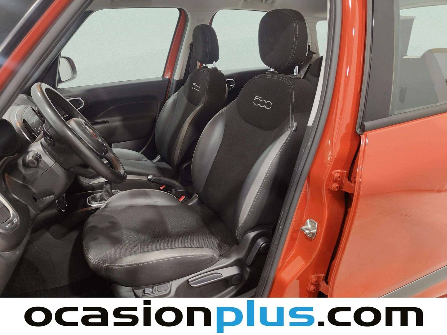 Foto asientos delanteros Fiat 500L Fiat 500L 1.6 Multijet S&S Cross (120 CV)