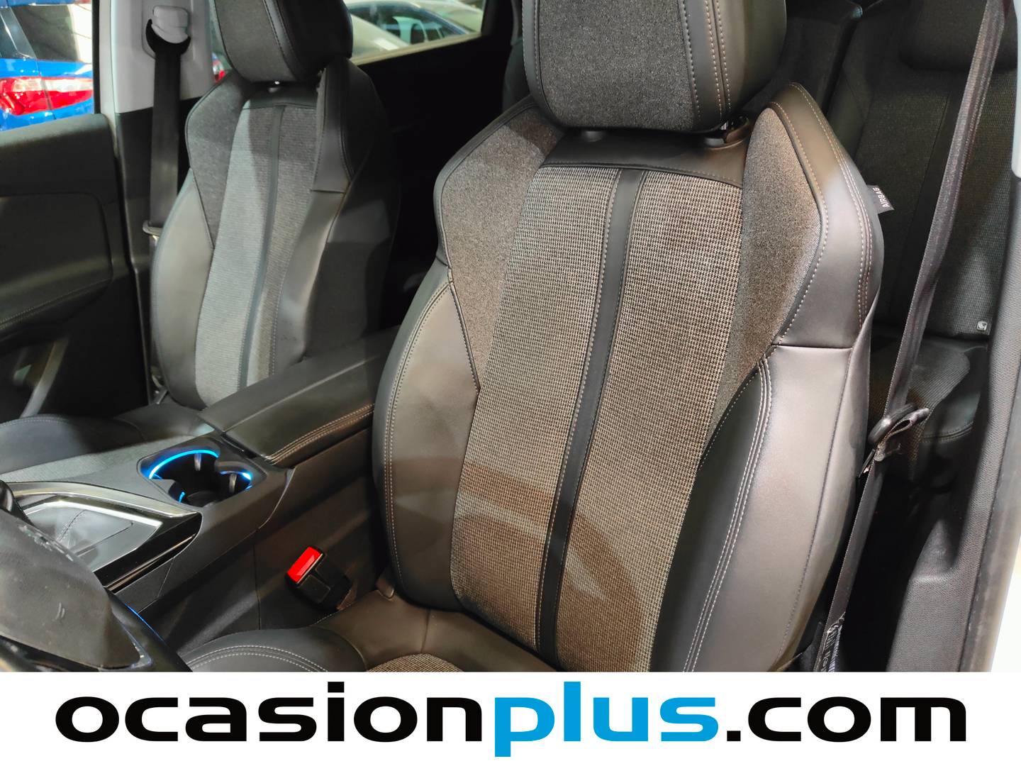 Extras y acabados del Peugeot 5008 Peugeot 5008 BlueHDi 130 S&S Allure (130 CV) 7 PLAZAS