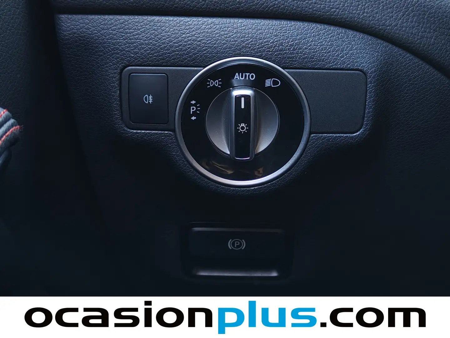 Foto Mercedes CLA Mercedes-Benz CLA Shooting Brake 200 d AMG Line (136 CV)