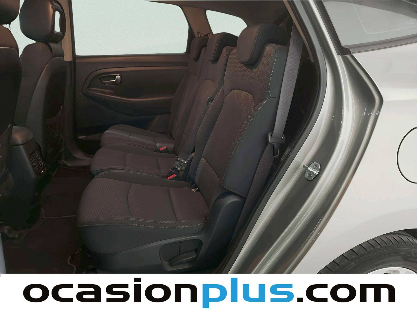 Foto asientos traseros KIA Carens KIA Carens 1.7 CRDi VGT Tech Eco-Dynamics (115 CV)
