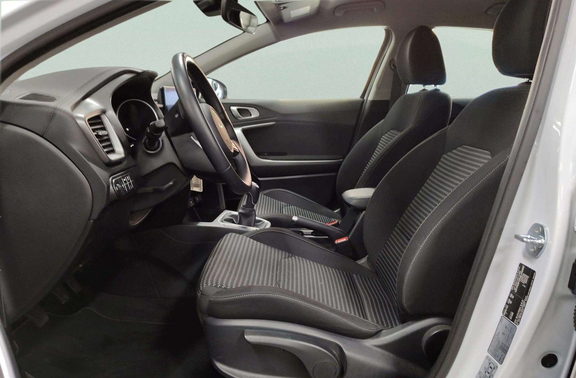 Kia Ceed 1.0 T-GDi Drive - foto 12