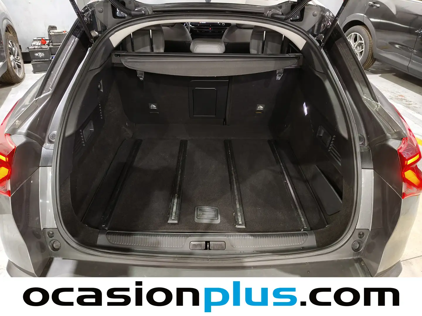 Foto Citroën C5 X Citroen C5 X PureTech 130 S&S Shine EAT8 (130 CV)