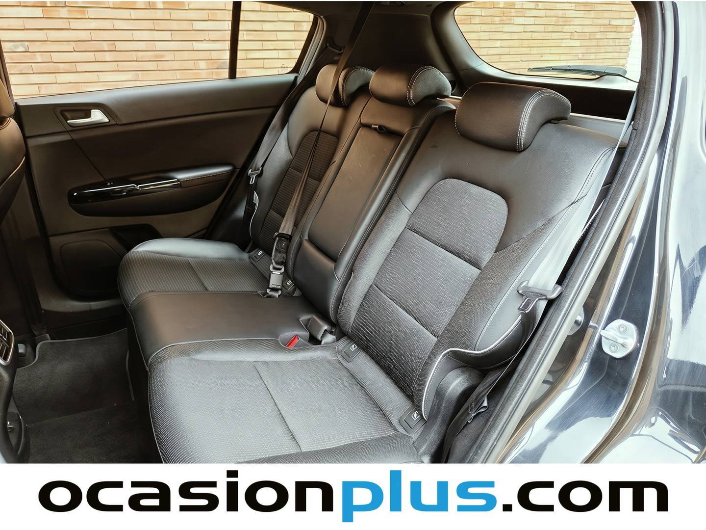 Foto asientos traseros KIA Sportage KIA Sportage 1.6 MHEV GT Line Essential Plus 4x2 DCT (136 CV)