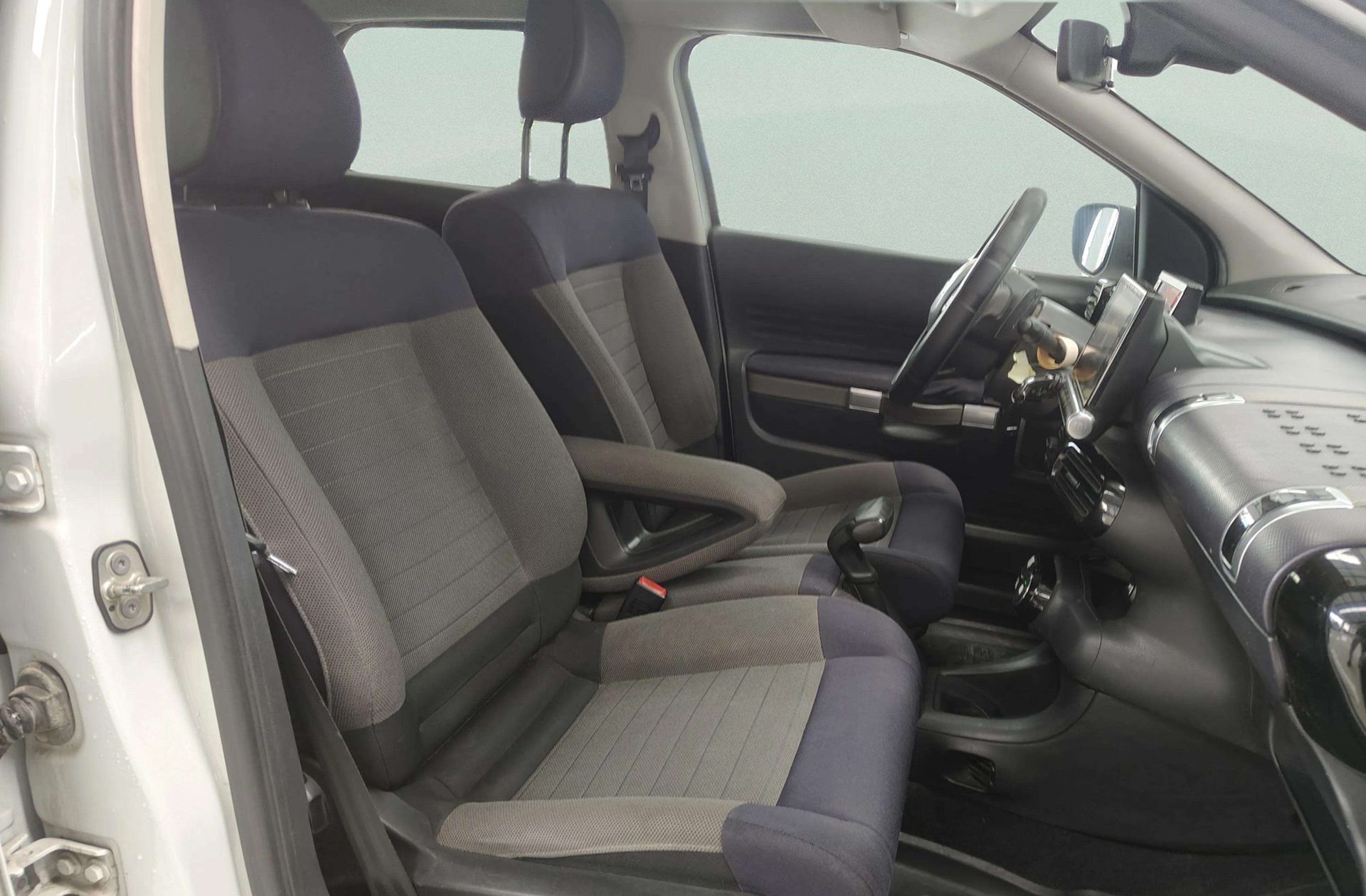 Citroën C4 Cactus e-HDI 92 Shine ETG6 - foto 15