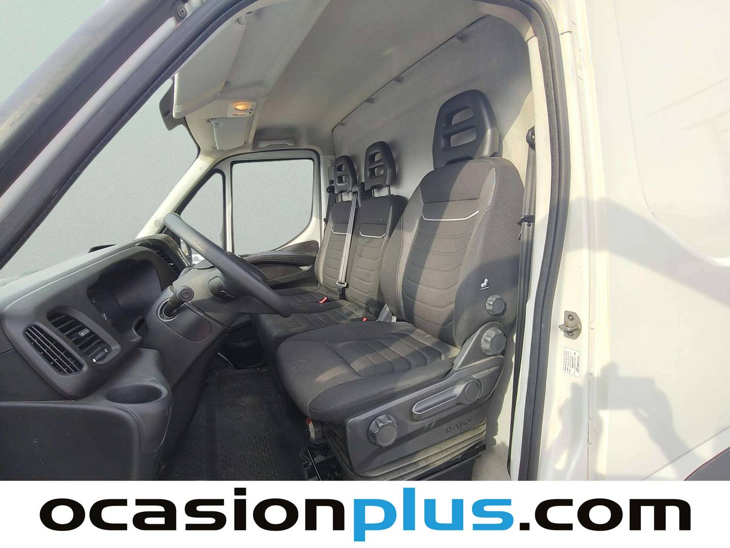 Foto Iveco Daily Iveco Daily Furgon 35 S 16 V 3520L/H2 (156 CV)