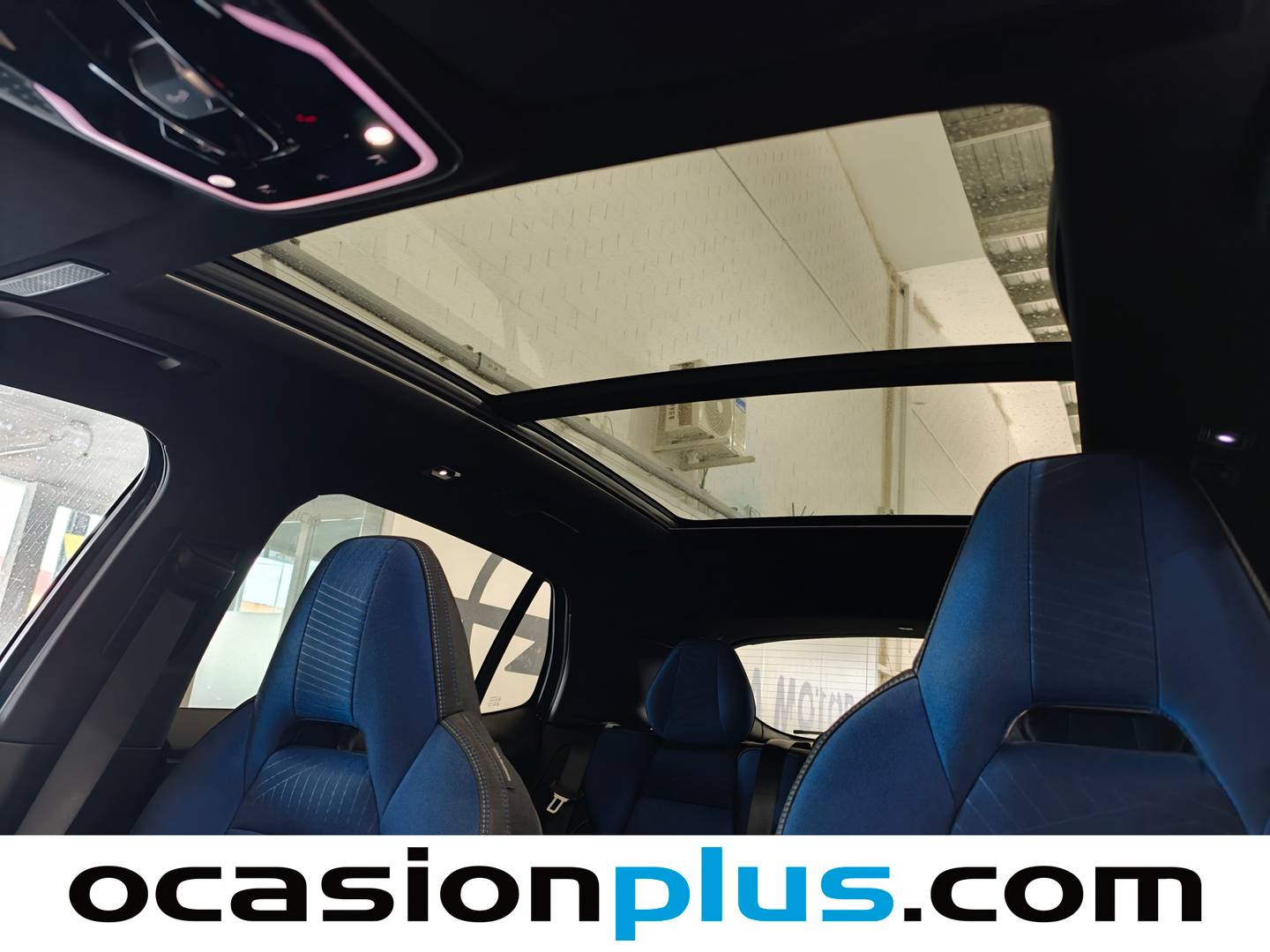 Extras y acabados del Lynk & Co 01 Lynk & Co 01 1.5 PHEV (261 CV)