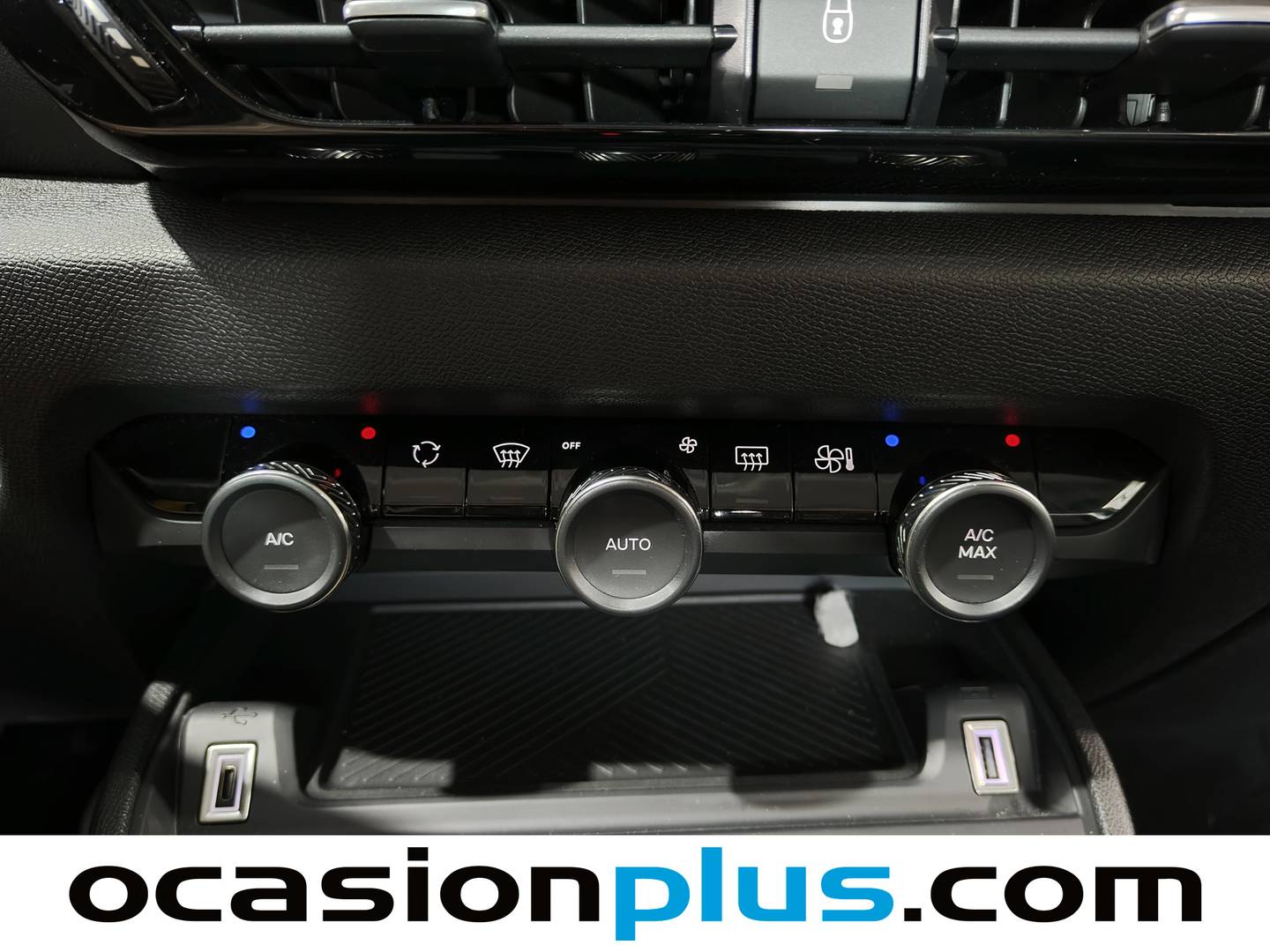 Foto Citroën C4 X Citroen C4 X PureTech 100 S&S 6v You (102 CV)