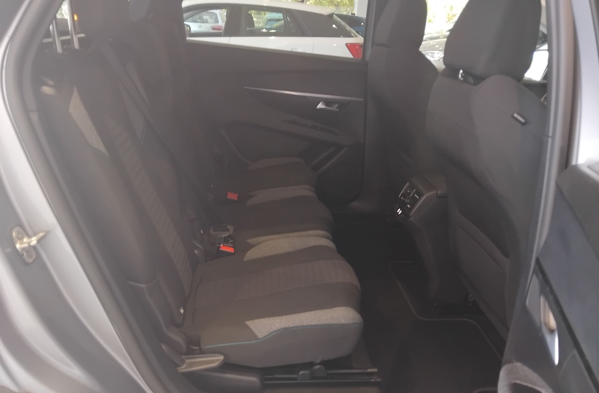 Peugeot 5008 PureTech 130 Style 7 plazas - foto 18