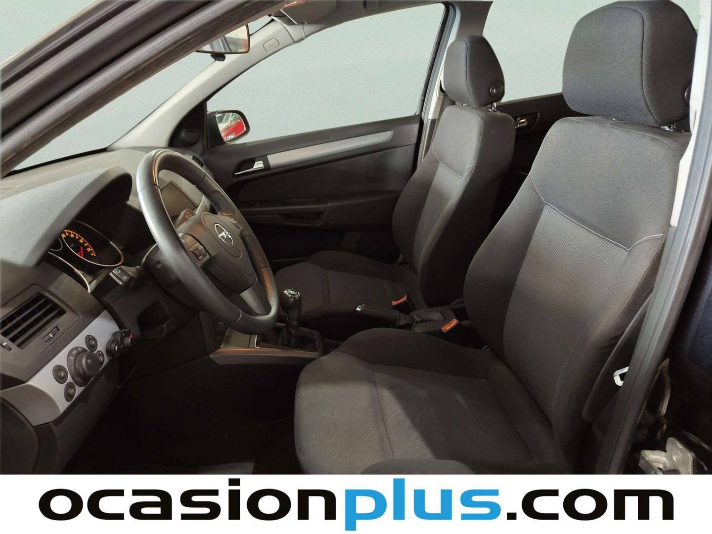 Foto asientos delanteros Opel Astra Opel Astra 1.7 CDTI Enjoy (100 CV)