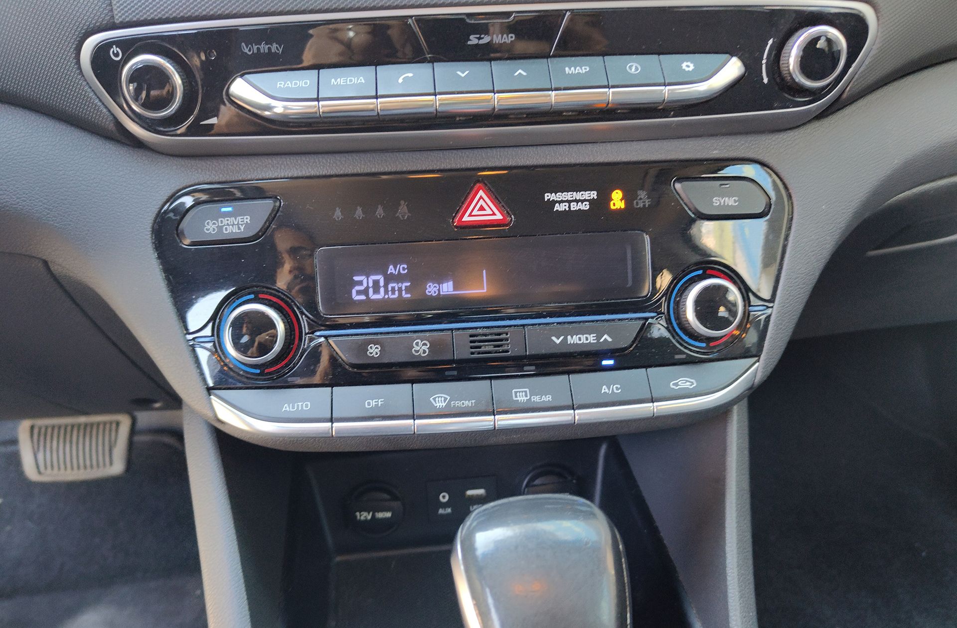 Hyundai Ioniq 1.6 GDI HEV Klass DCT - foto 28