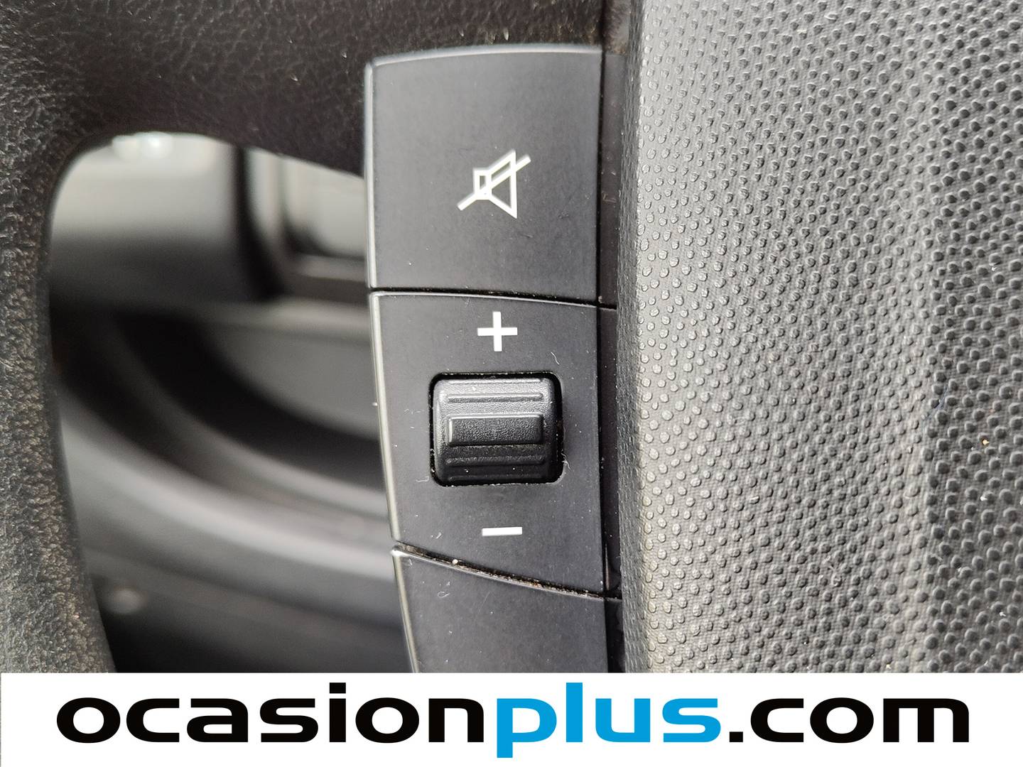 Equipamiento del Citroën Jumper Citroën Jumper Furgon BlueHDi 130 33 L2H1 (130 CV)